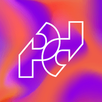 Abstrakcyjna pomarańczowo-fioletowa grafika z logo konferencji Pokazać - Przekazać 2026. 