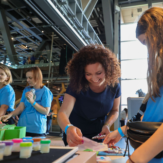 Na zdjęciu Wioleta Mueller-Konieczny z SP nr 5 w Siemianowicach Śląskich, której uczniowie znaleźli się w gronie finalsitów konkursu.